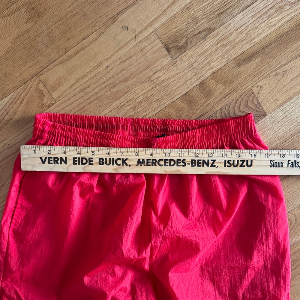Marlboro Bright Red Wind Pants Large - Picture 5 of 6